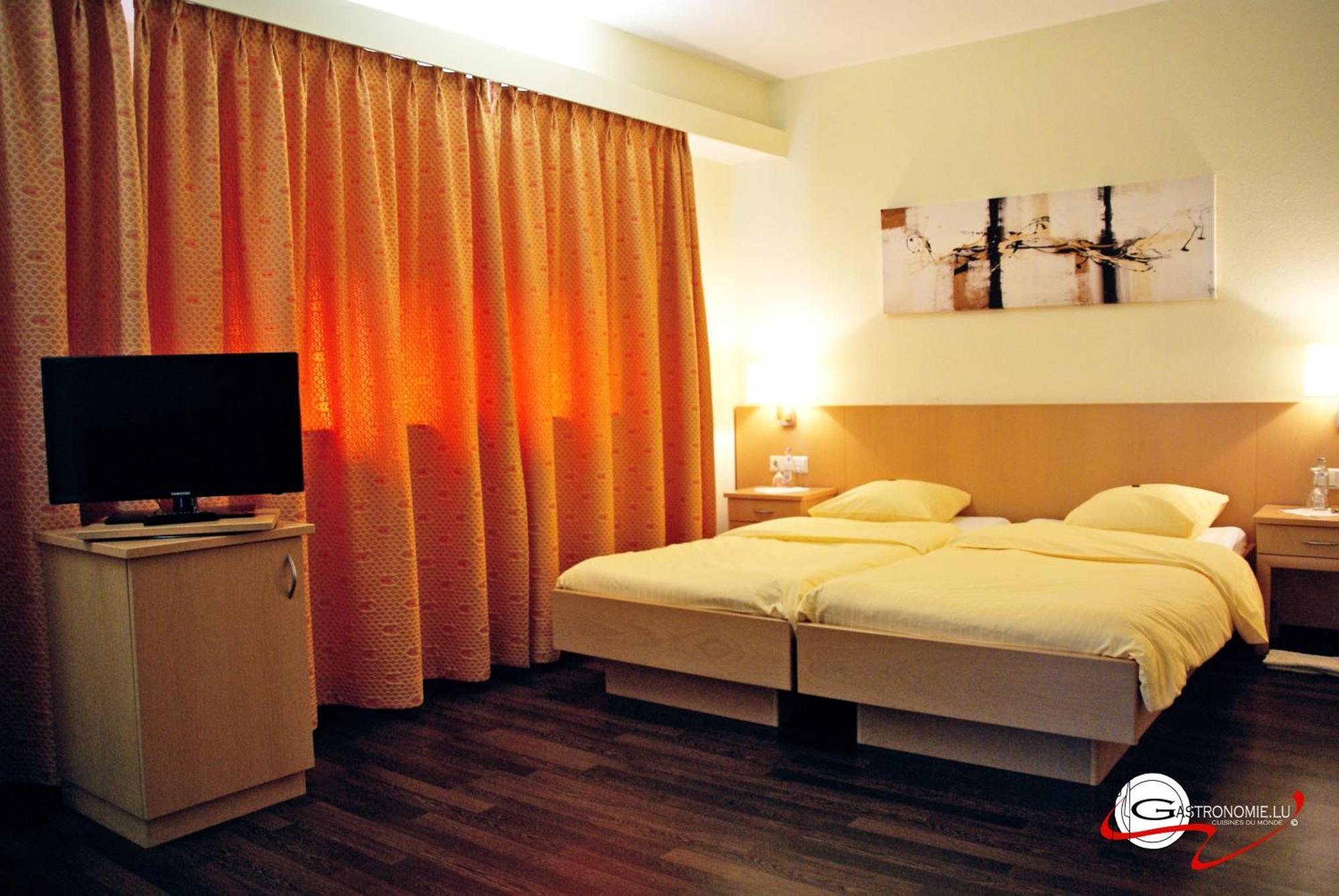 Logis Hotel Acacia Esch-sur-Alzette Room photo